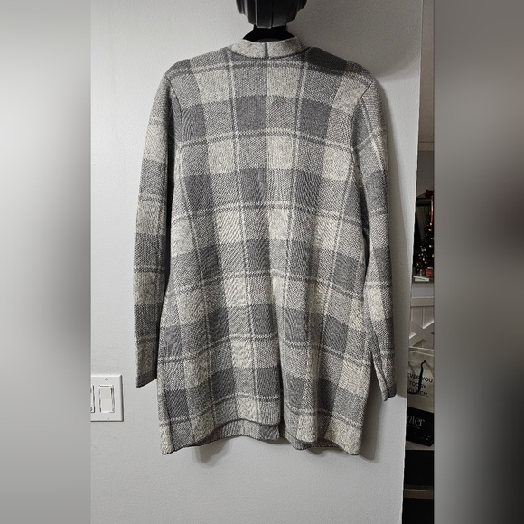 J. Jill Gray Plaid Cardigan Sweater - Picture 8 of 11
